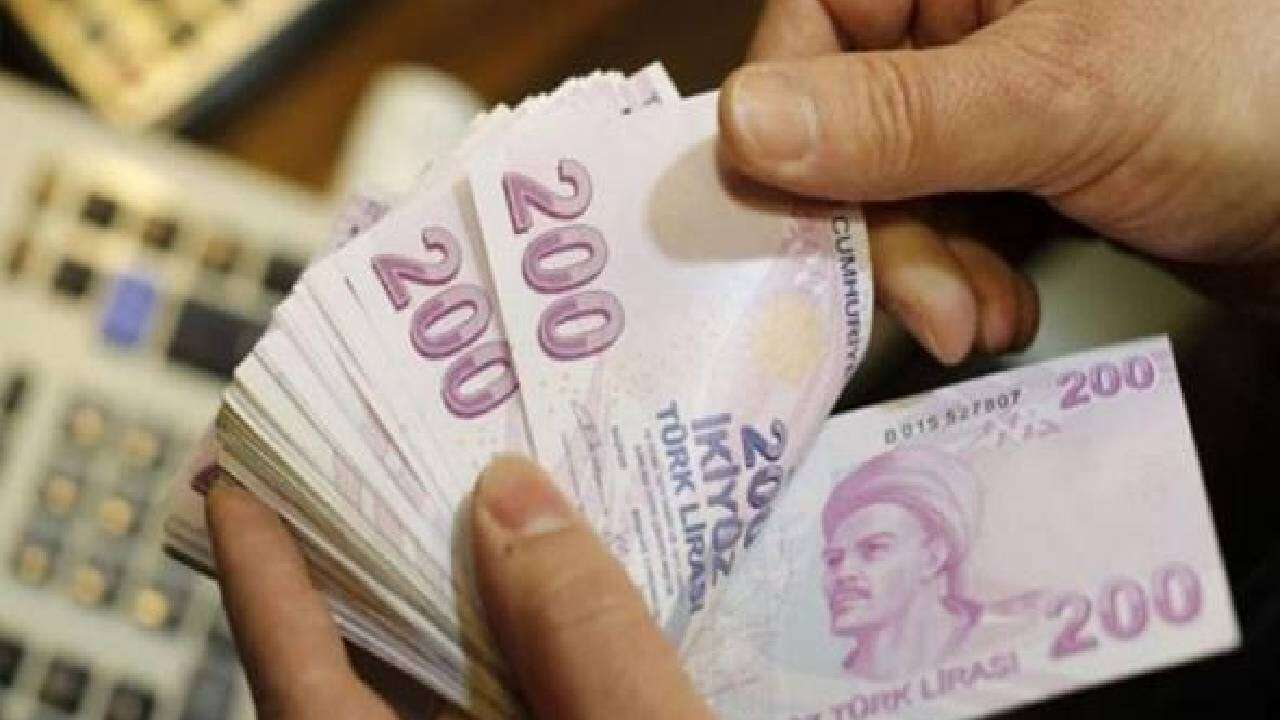 TBMM onayladı, hesaplara yatacağı gün belli oldu! En düşük emekli maaşı alanlara 3.552 TL fark ödemesi yapılacak 6